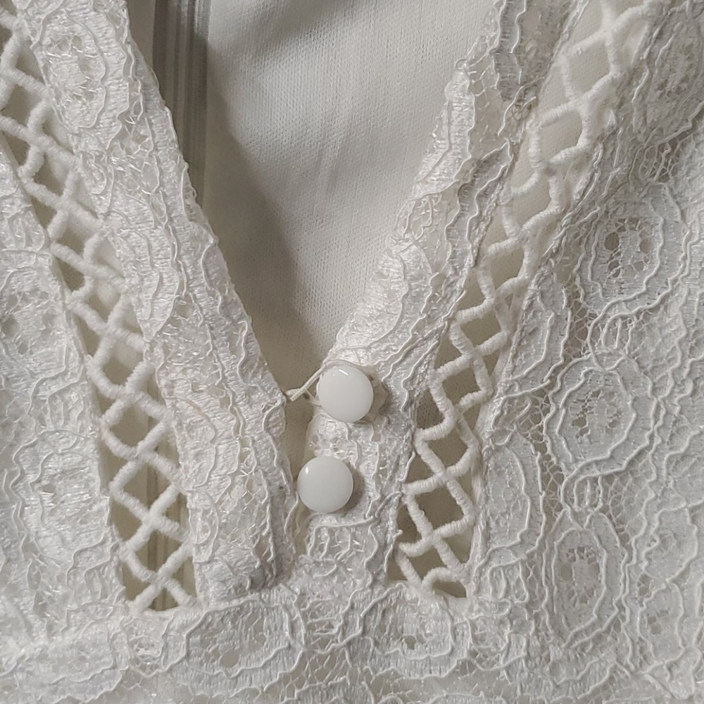 Dress - Picture 4 of 6